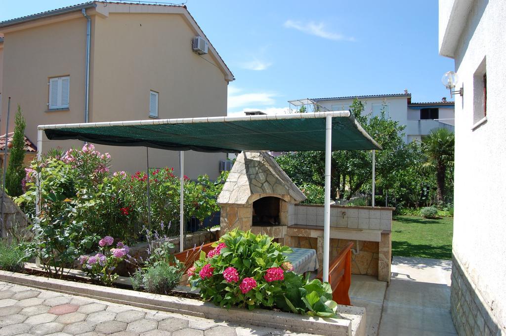Apartments Klic Malinska Exterior photo