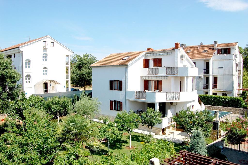 Apartments Klic Malinska Exterior photo